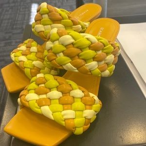 Marc fisher sandals 7.5 open squared toe- classy